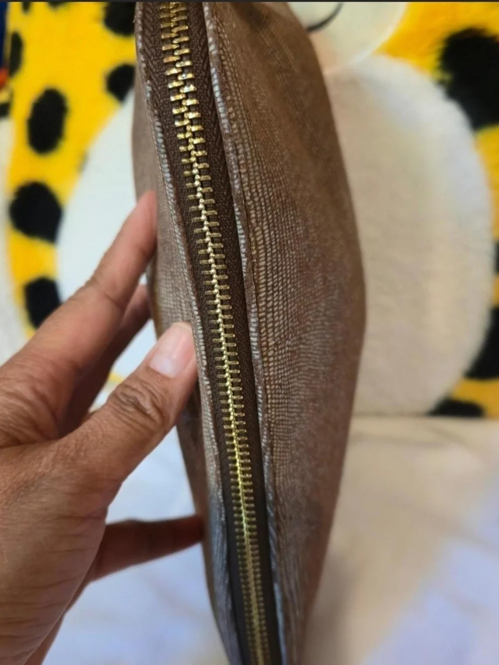 India Hicks 100%leatherTaupe Textured Clutch Bag